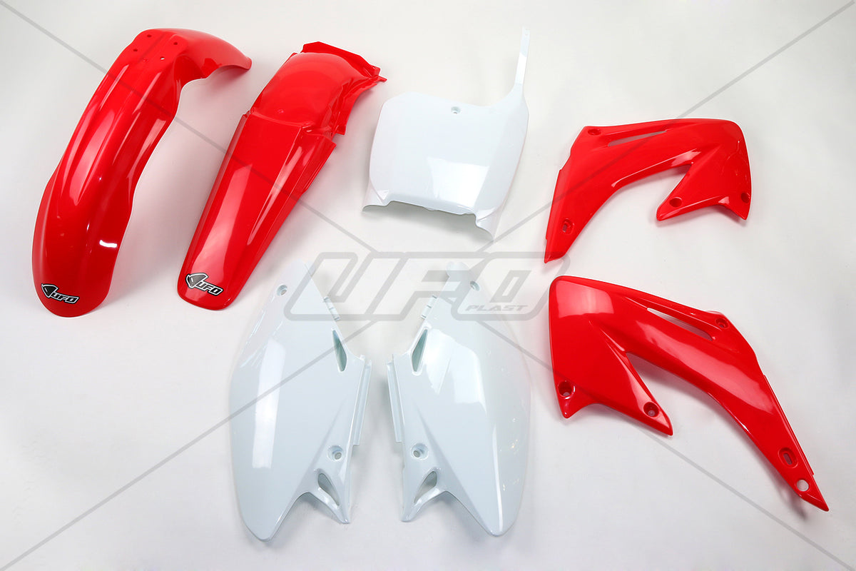 UFO Plastic Sett 5-parts Original CR125/250 02-03