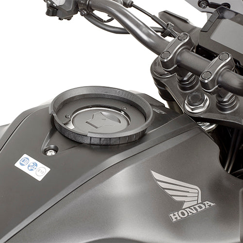 Givi Specific metal Flens for Feste the TankLock Tank Veske