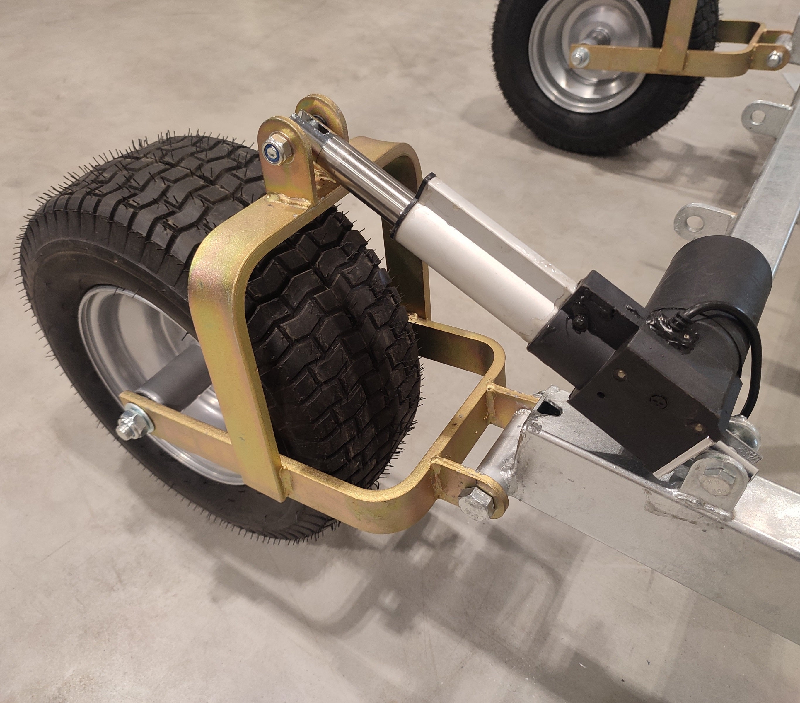 Cylinder operated Grader/Road scraper